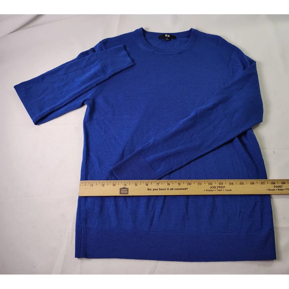 Uniqlo 100% Wool Fine Knit Crewneck Sweater Royal Blue Mens Pullover Classic M